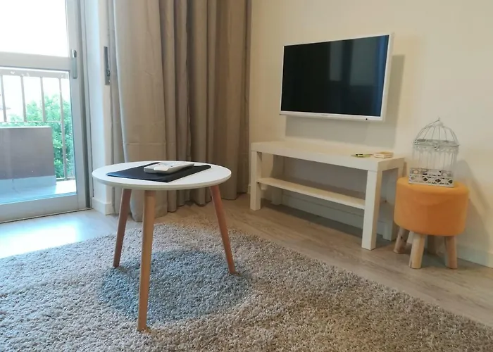 Iris Апартаменты *